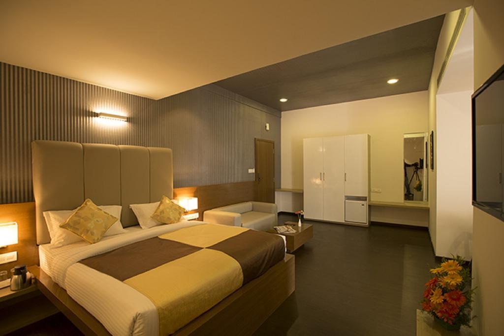 Vinaya Royal Inn Kammasandra Pokoj fotografie
